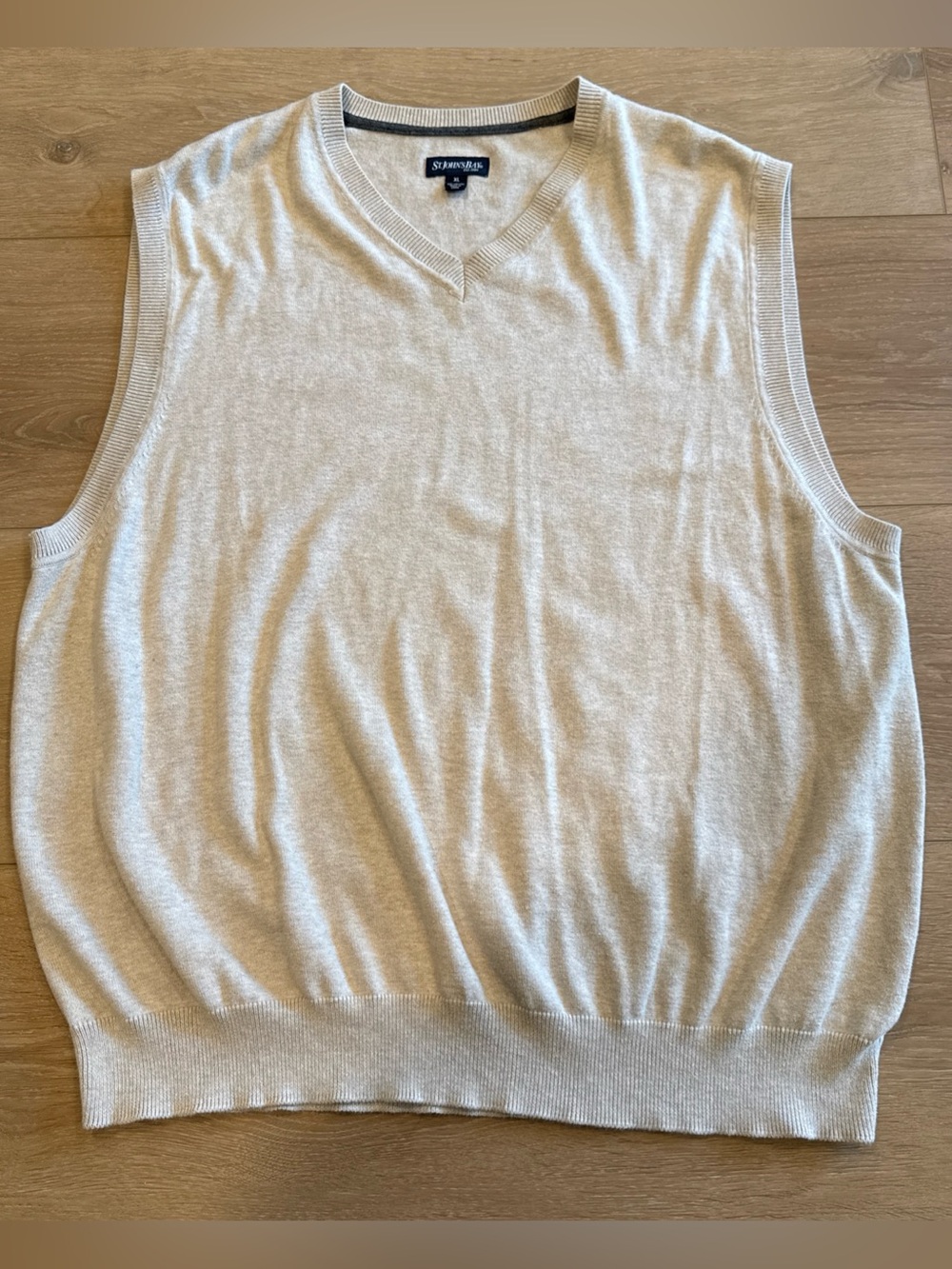 St John’s Bay Men’s Sweater Vest Pullover V-Neck Beige Light Tan Size XL Preppy